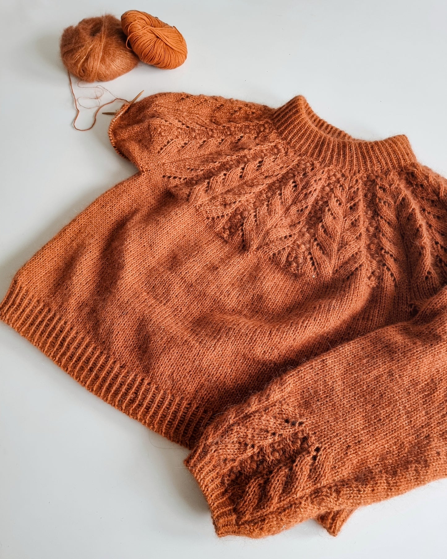 Foxberry pullover