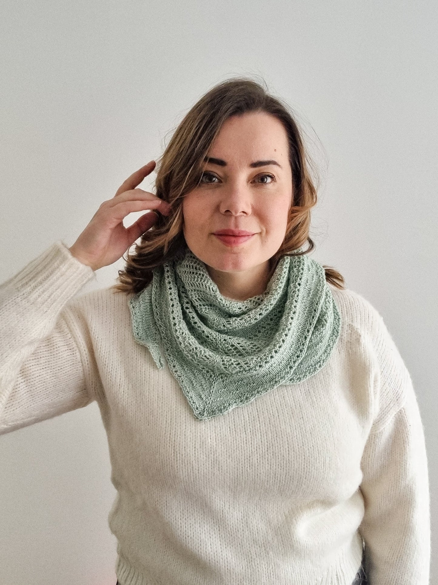 Tiny shells shawl