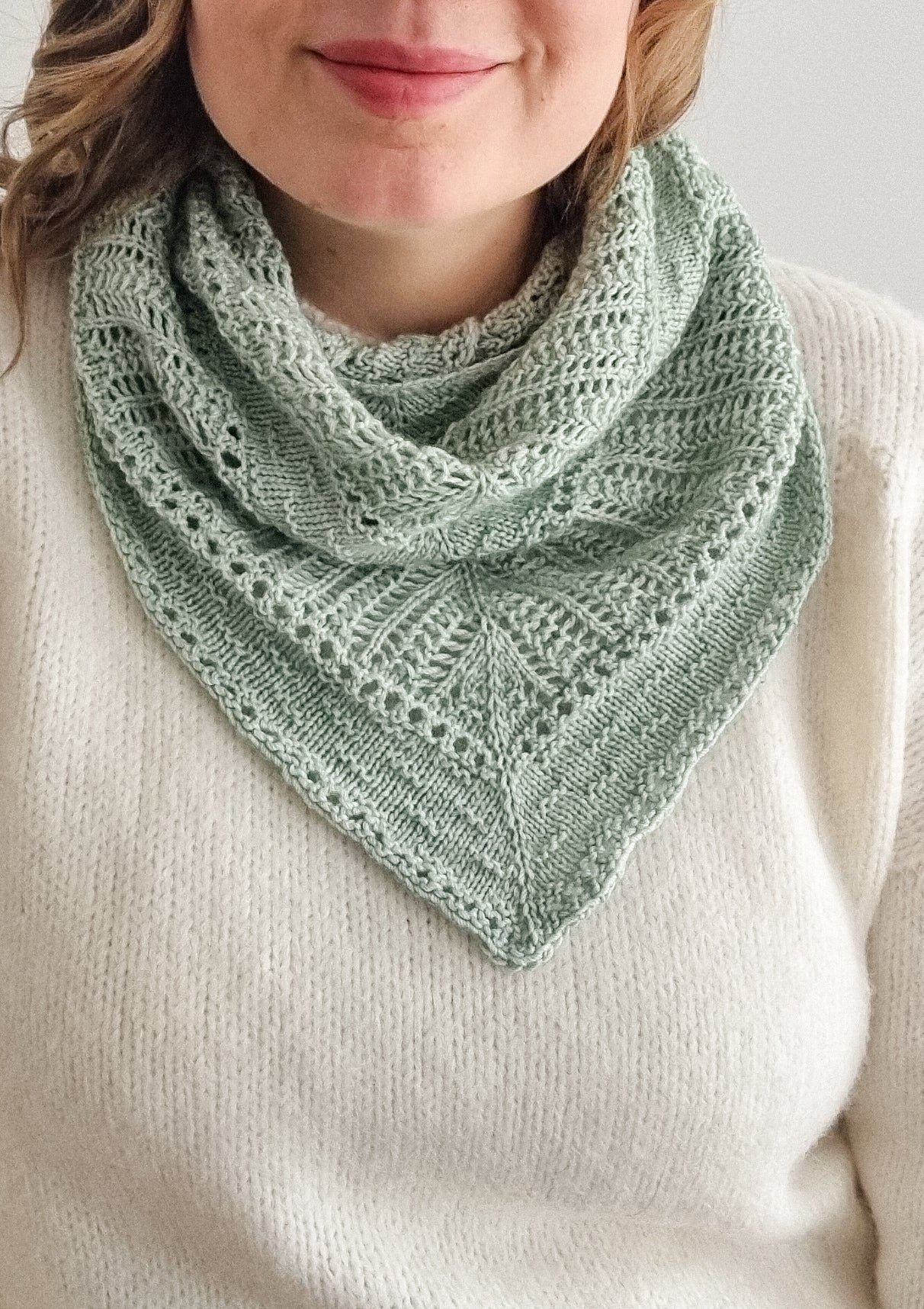 Tiny shells shawl
