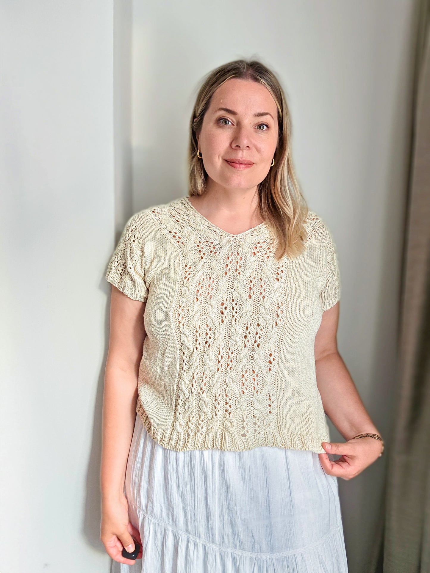 Laulu v-neck tee