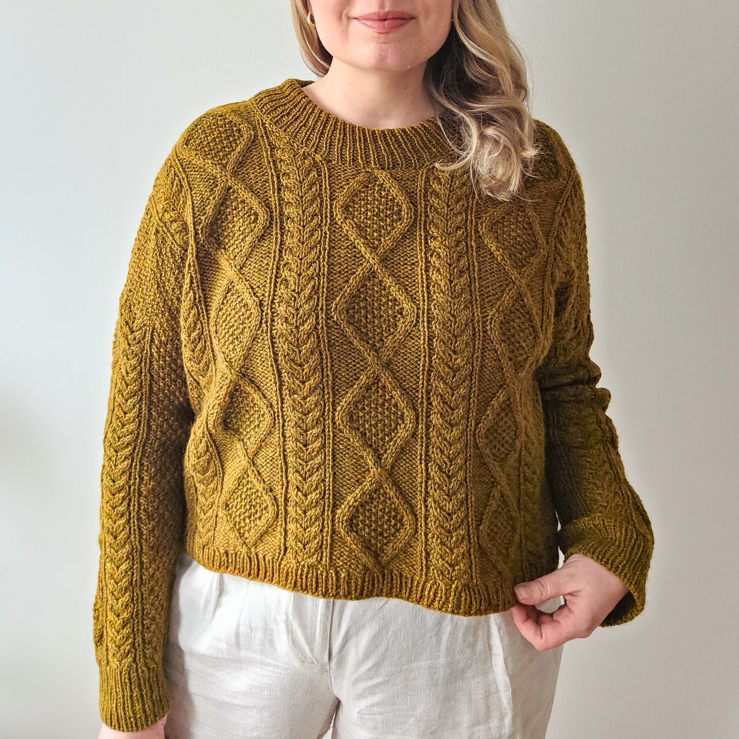 Book club pullover