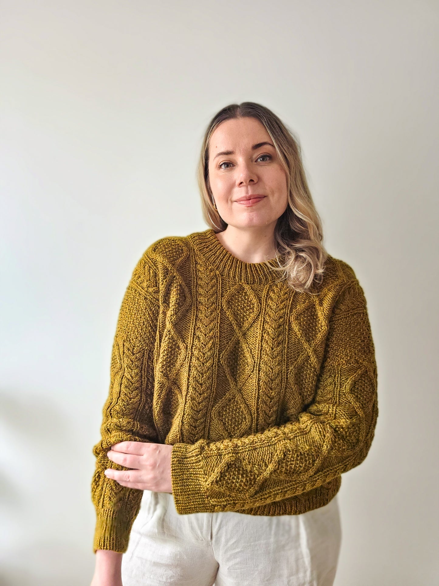 Book club pullover