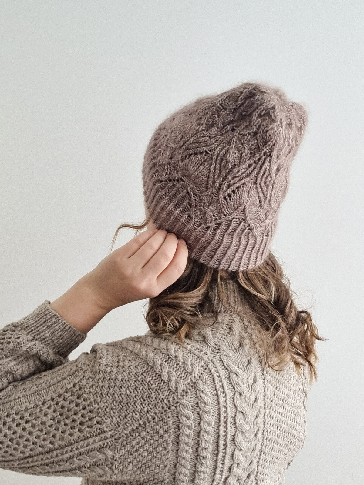 Brazeau tricot women’s 100% cashmere crown knit distressed hem beanie hat new Crown-shy Beanie - Ysolda main image 3