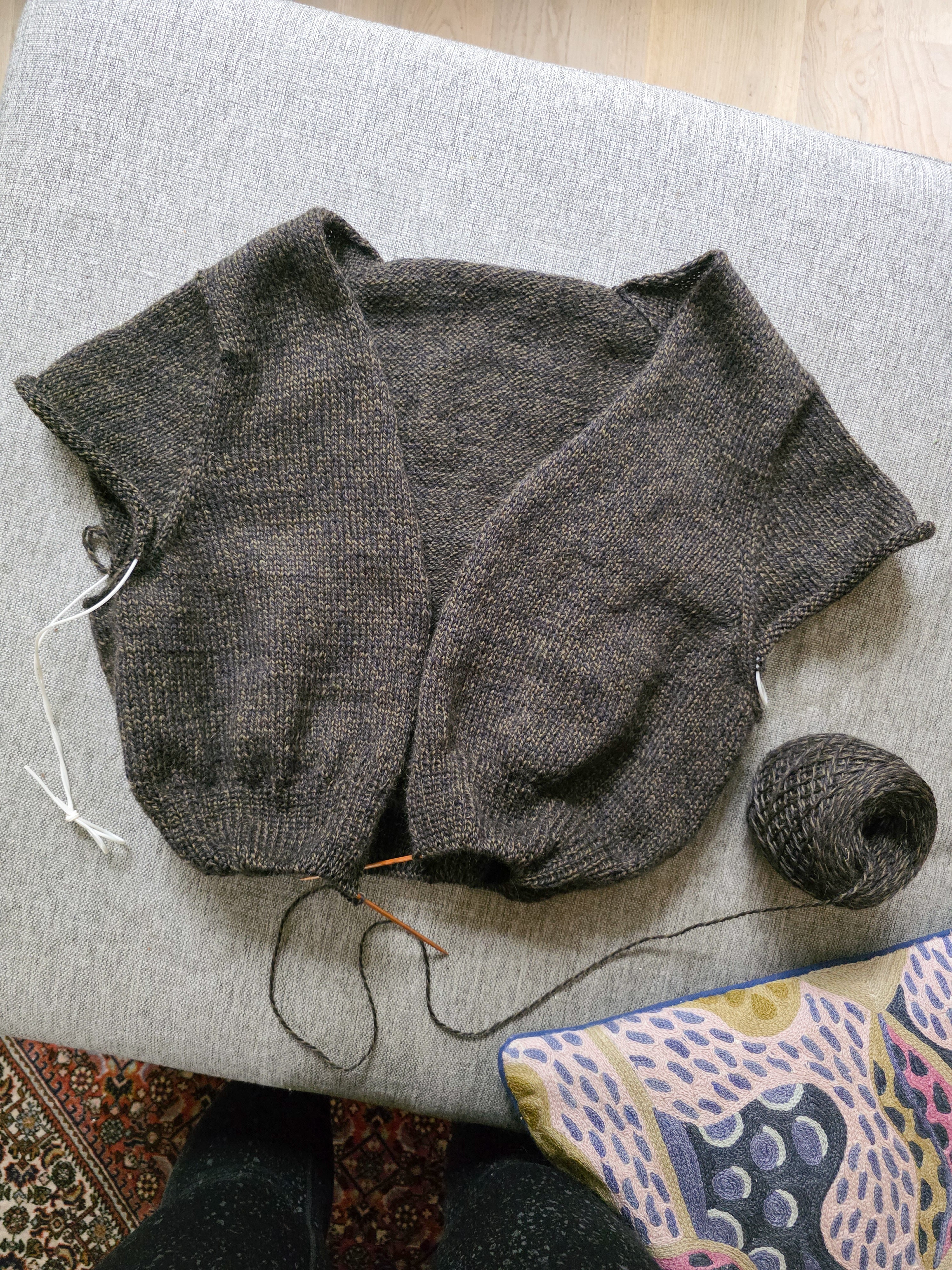 Wine Club cardigan – Sari Nordlund