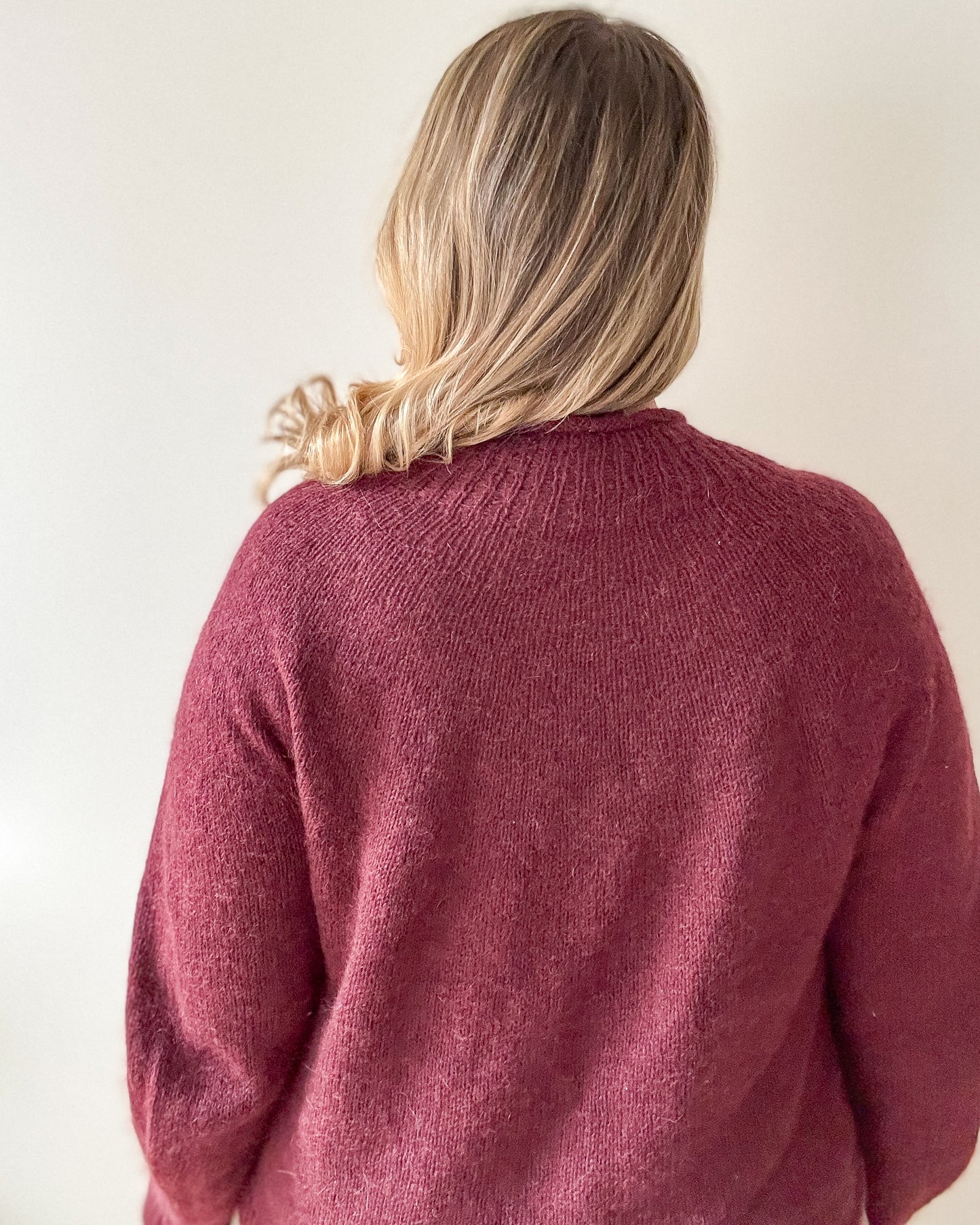 Apollonis light pullover