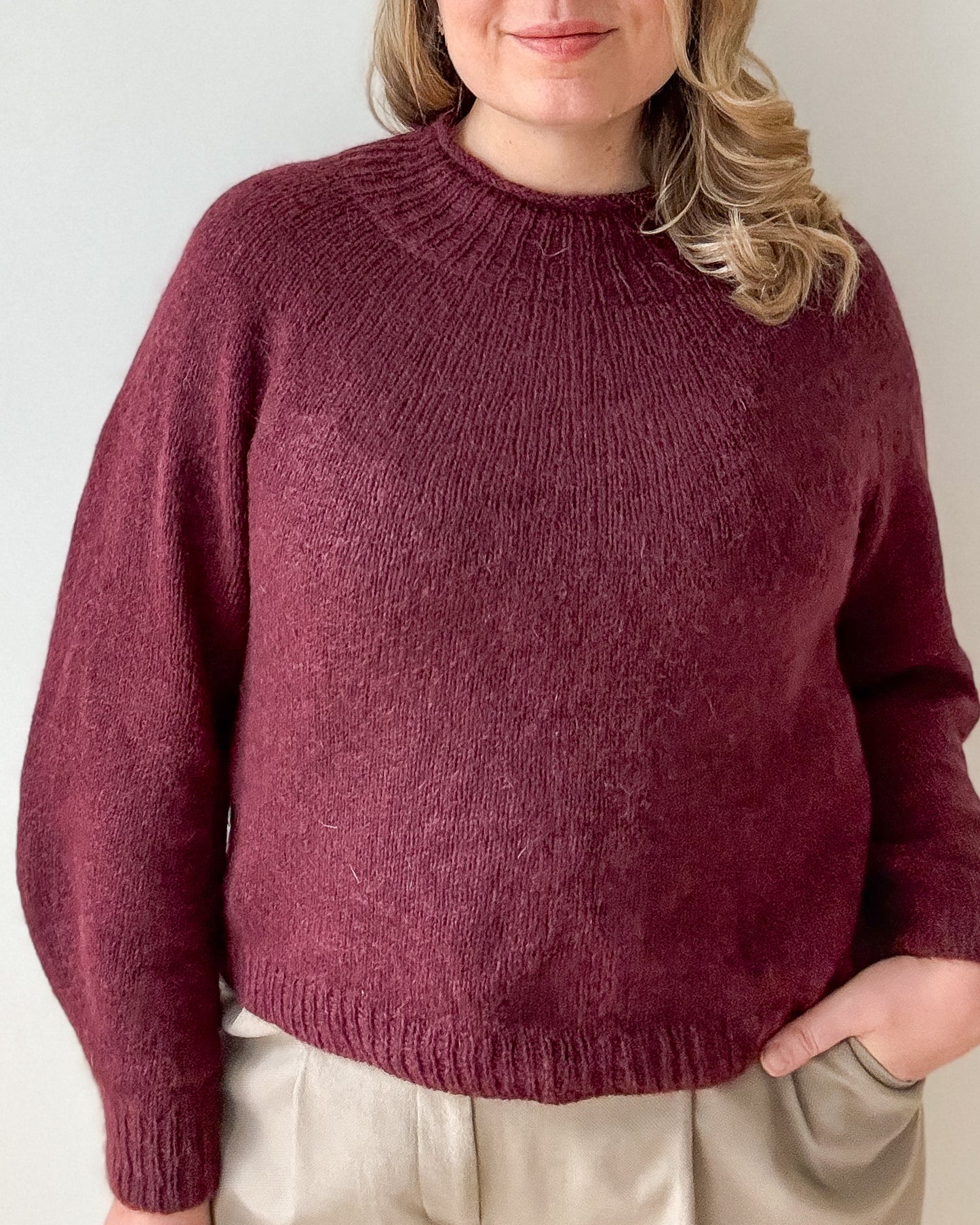 Apollonis light pullover