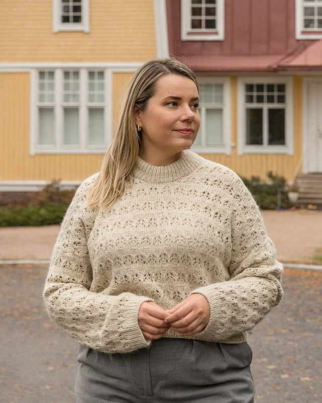 Acorn pullover