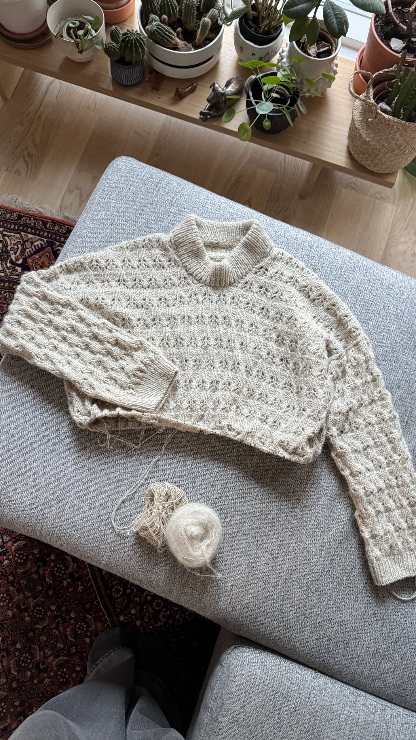 Acorn pullover