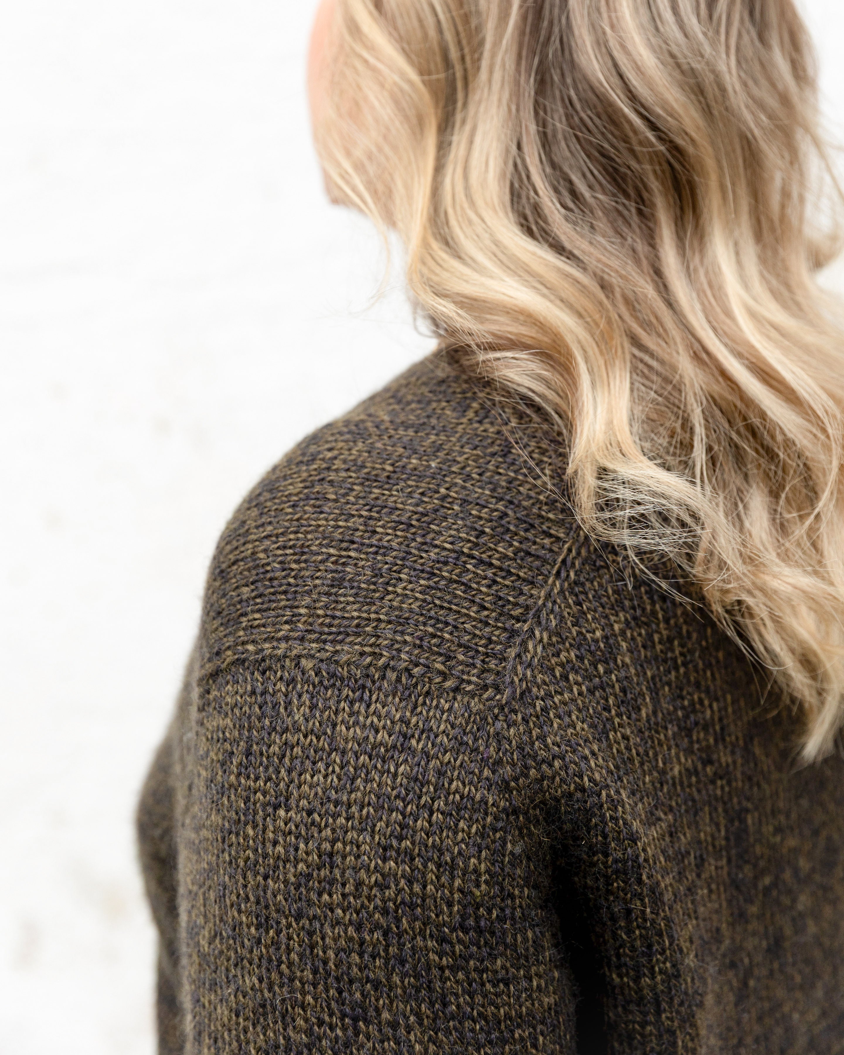 Wine Club cardigan – Sari Nordlund
