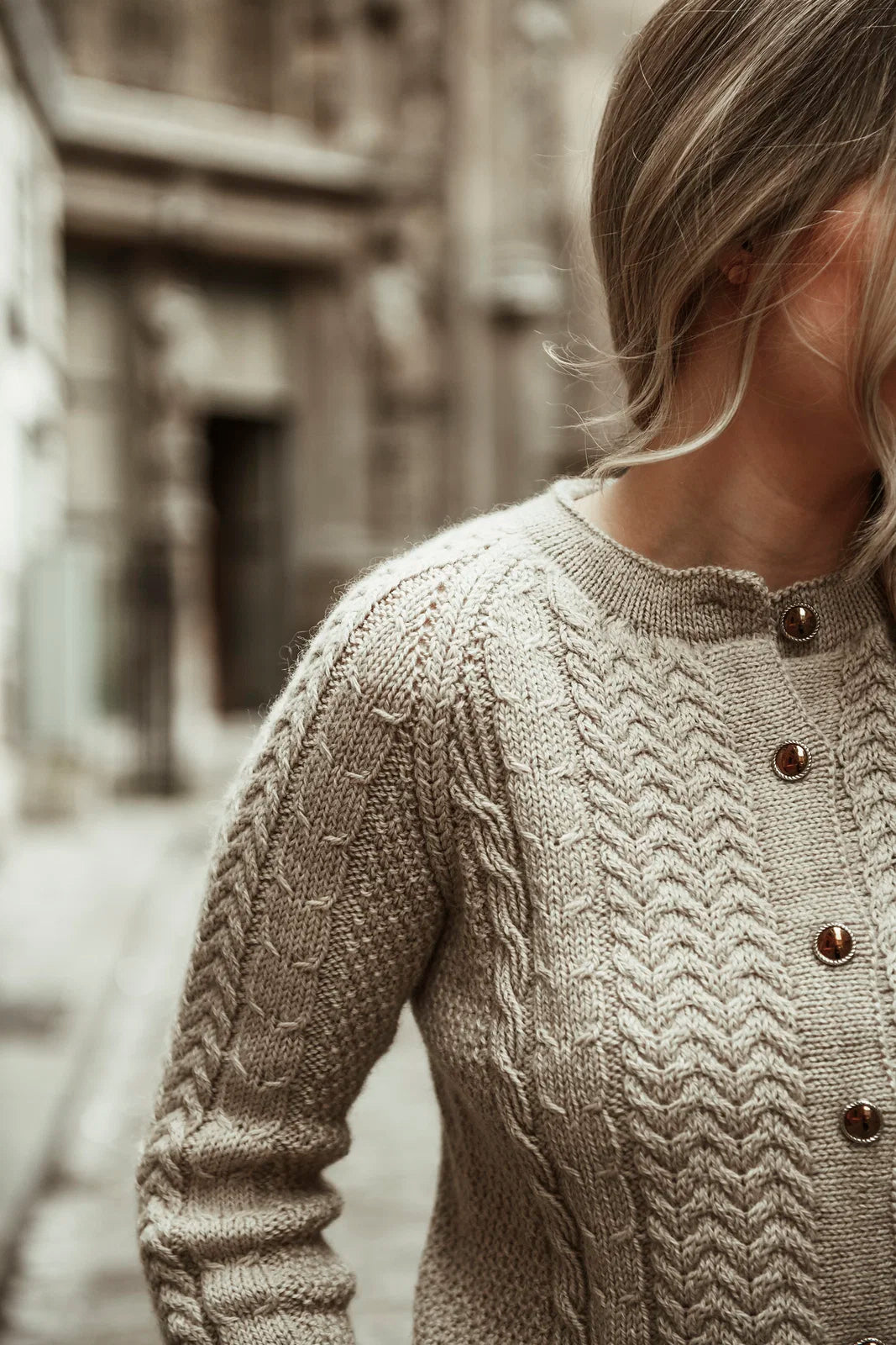 Neilo Cardigan