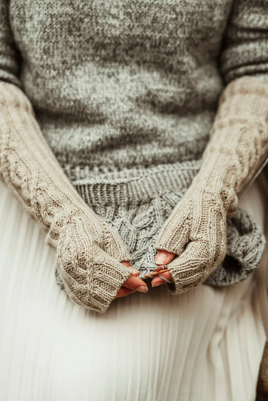 Polymnia Mitts