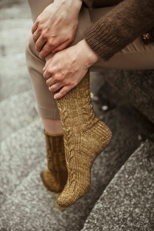 Thelxinoe Socks
